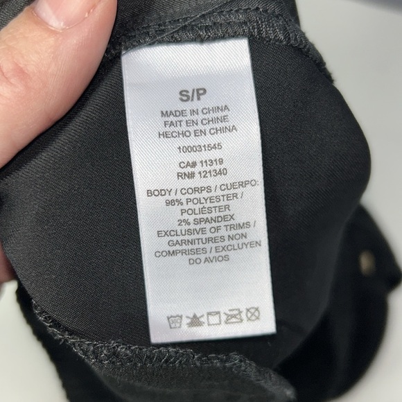 Dynamite Shorts - Picture 6 of 9